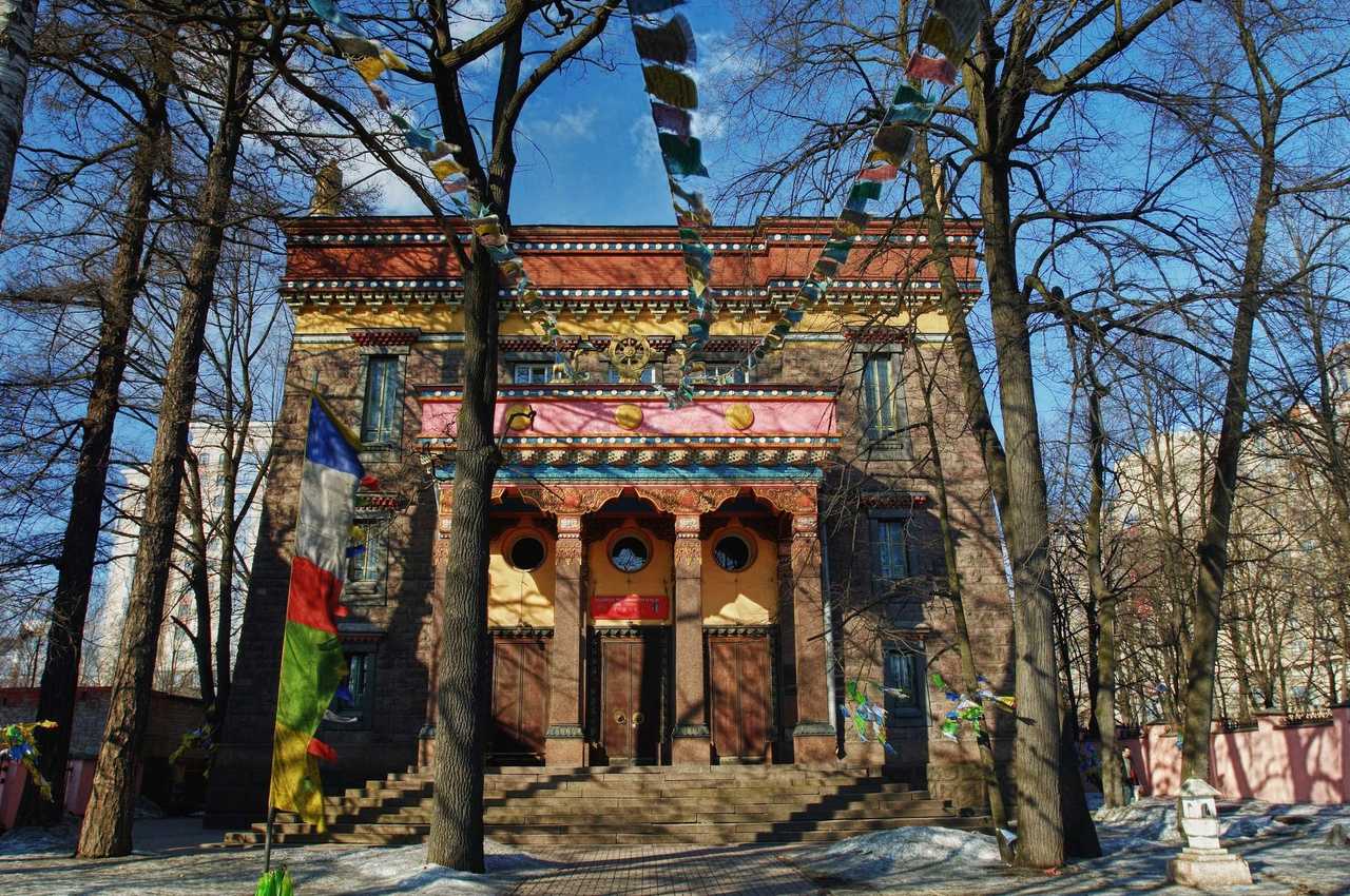 буддийский храм в москве