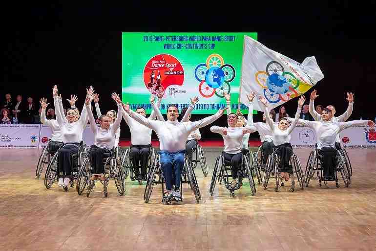 В Петербурге открылся мировой турнир по танца на колясках