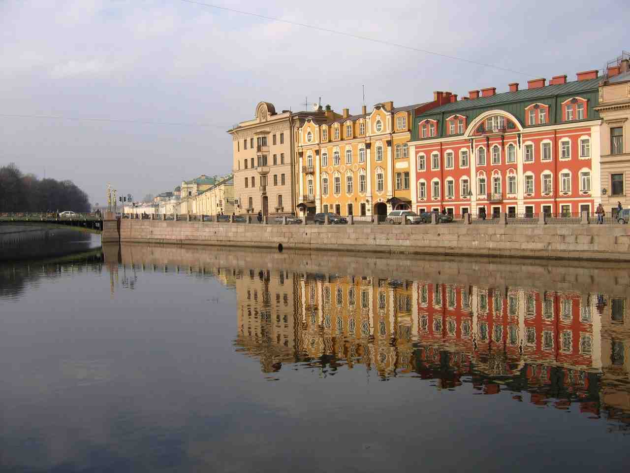 Петербург набережная реки фонтанки. Набережная реки Фонтанки Санкт-Петербург. Река Фонтанка реки Санкт-Петербурга. Фонтанка СПБ река. Набережная реки Фонтанки 1545.