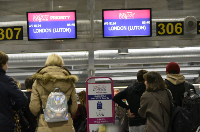 Лоукостер Wizz Air запустил прямые рейсы из Петербурга в Лондон