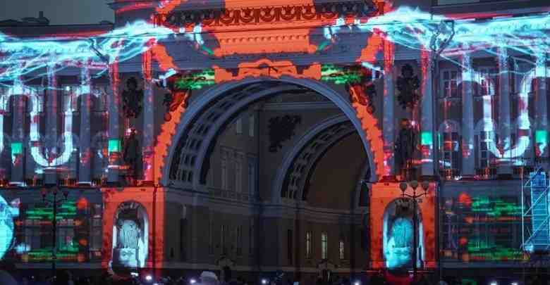 Фестиваль «Чудо света» на Дворцовой площади посетило около 200 тысяч человек