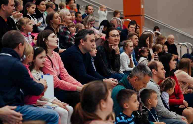 Премьера мюзикла «Золушка» — чудесной сказки, напоминающей, что каждая девушка на самом деле принцесса…