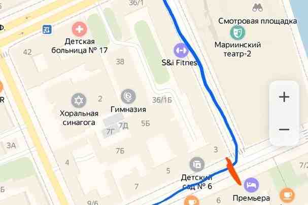 Закрыт проезд через Минский переулок к Декабристов. Машинам приходится сдавать задом по Союза Печатников…