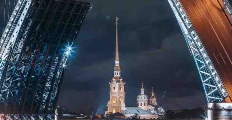 Прекрасный вид на Петропавловскую крепость