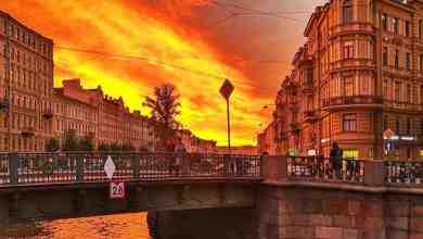 Интересные факты о Санкт-Петербурге. 1) Санкт-Петербург – молодой город, ему всего лишь 300 лет,…