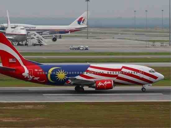 AirAsia откроет бюджетные рейсы в Петербург и Москву