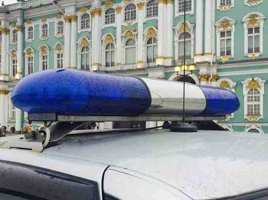Анонимы пригрозили петербургскому клубу "бомбежками" с квадрокоптеров