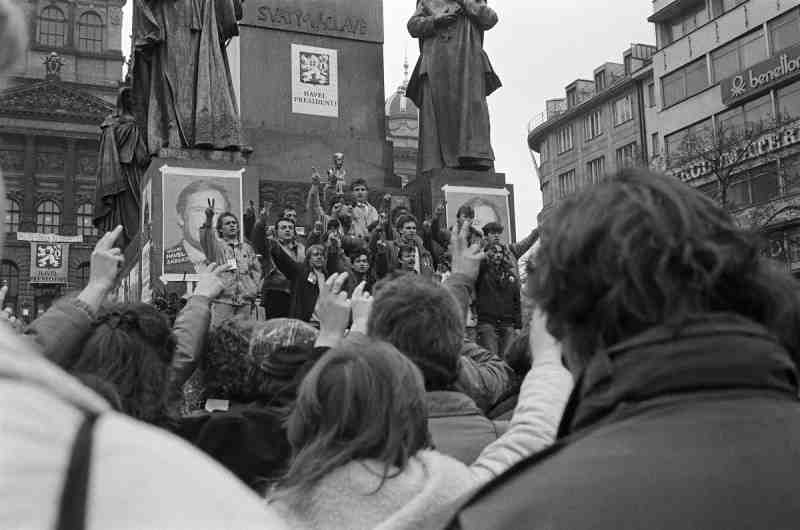 Выставка «1989: тридцать лет Бархатной революции» 2019, Санкт-Петербург — дата и место проведения, программа мероприятия.