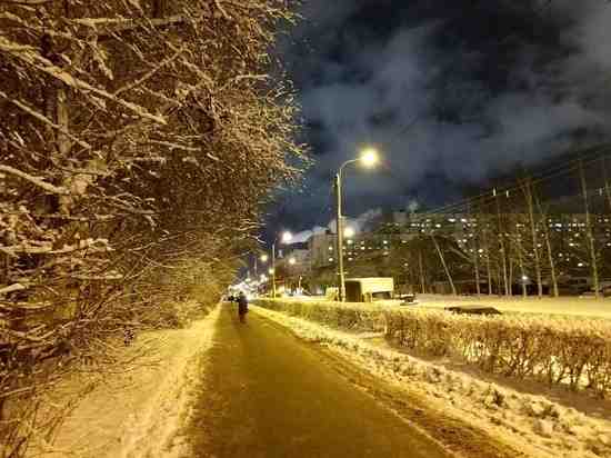 На скользких дорогах и тротуарах Петербурга уже получили травмы 200 человек