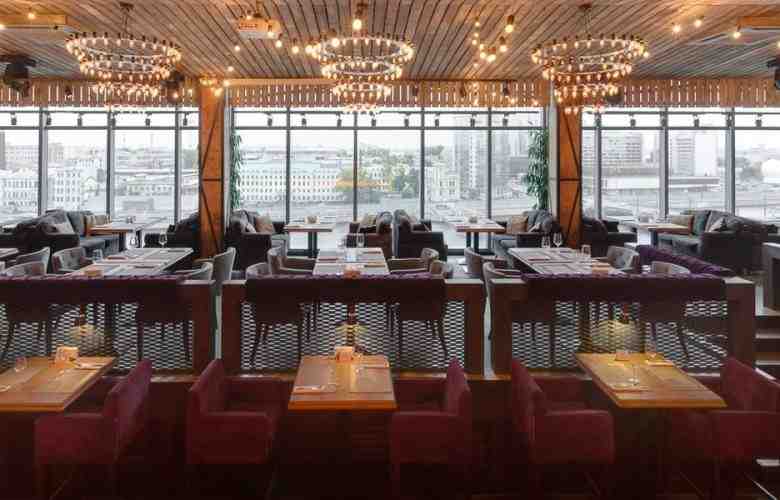 Панорамный ресторан «Крыша 18» «Крыша 18» — стильный ресторан с причалом для яхт и…