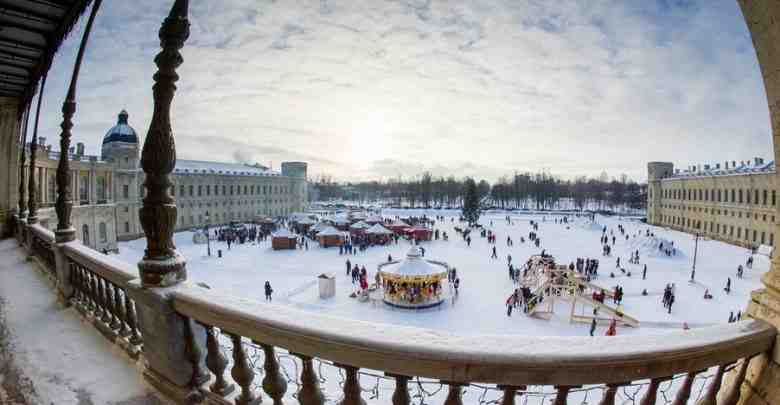 Рождественская ярмарка в Гатчине Во время зимних каникул в Гатчинском дворце всех гостей ждут…