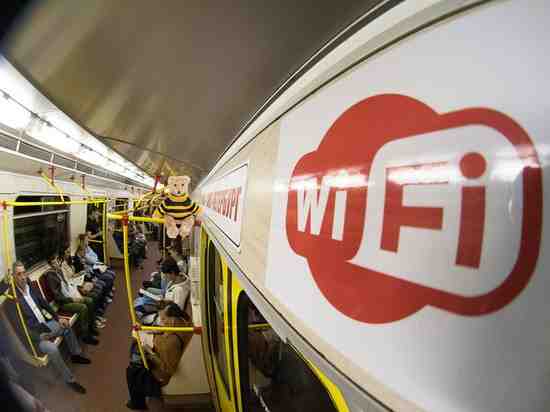 В метро Петербурга появился Wi-Fi без рекламы