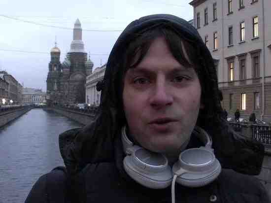 ЛГБТ-активист получил 20 часов исправительных работ за пикет на Дворцовой