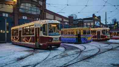 Режим работы общественного транспорта в новогоднюю ночь Перекрывать улицы в районе Дворцовой площади начнут…