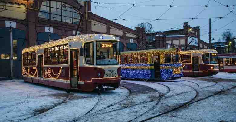 Режим работы общественного транспорта в новогоднюю ночь Перекрывать улицы в районе Дворцовой площади начнут…