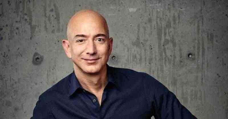 Глава Amazon заработал больше $13 млрд за 15 минут |