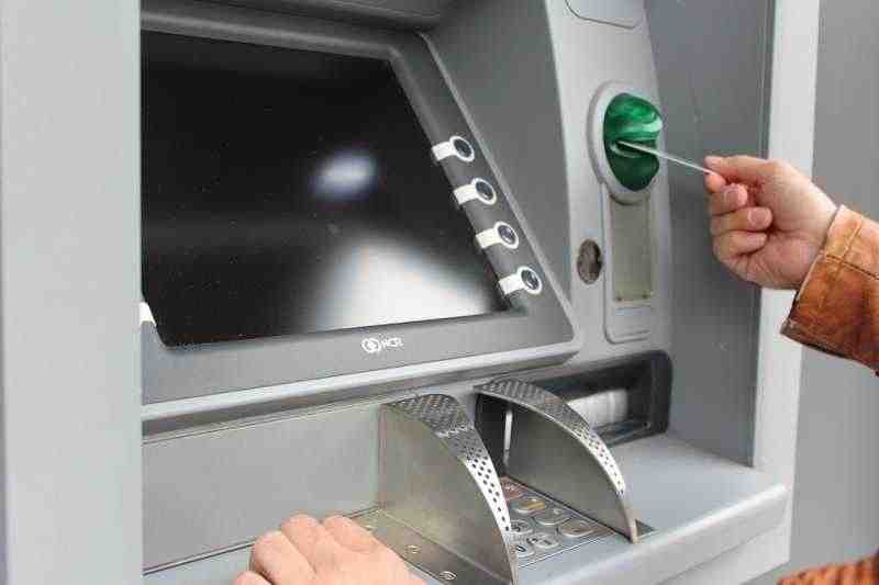 В Роскачестве рассказали, как не стать жертвой мошенничества через банкоматы |