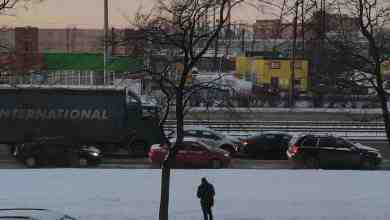 На Ириновском 17 произошло ДТП с участием трёх машин. Рядом на земле без сознания…