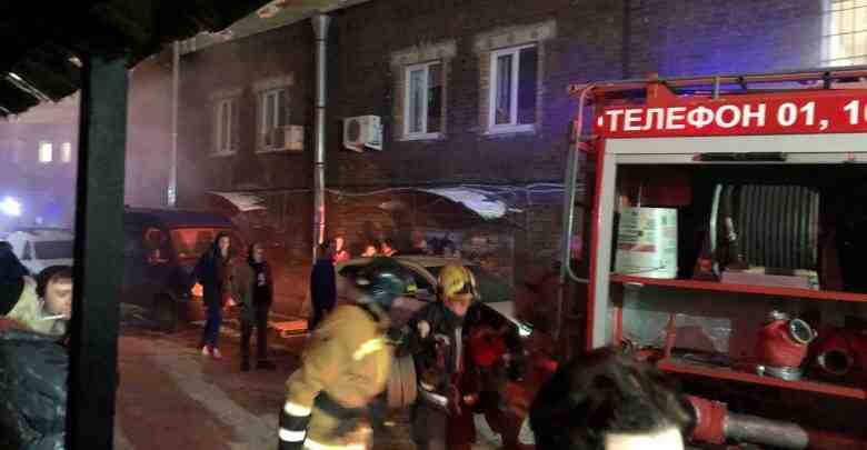 С ~22:10 горит здание по адресу Лиговский пр, 50к16. Пожарные приехали за несколько минут,…