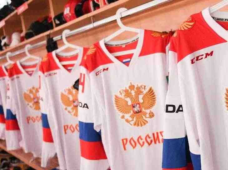 Три российских хоккеиста пропустят матч Евротура со сборной Швеции