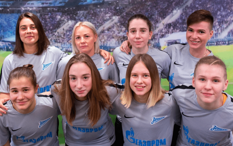 «Зенит» набрал 13 футболисток в женскую команду |