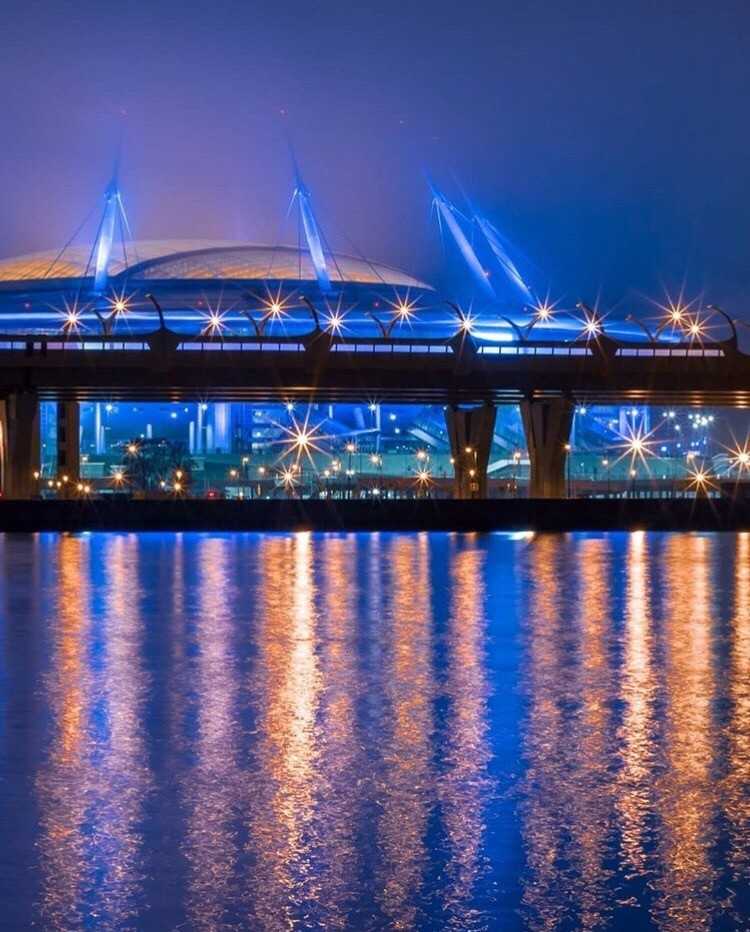 Большая там. Яхтенный мост Санкт-Петербург. Яхтенный мост СПБ. Яхтенный мост Санкт-Петербург пешеходный. Мост на Крестовский остров.