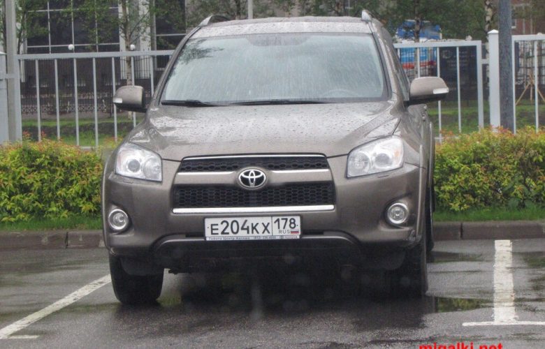 9 марта с Гжатской улицы от дома 22к2 был угнан автомобиль Toyota RAV4 серо-бронзового…