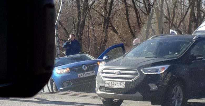Рено в кювете, БМВ с разбитой мордой на Красносельском шоссе, въезд в Пушкин у…