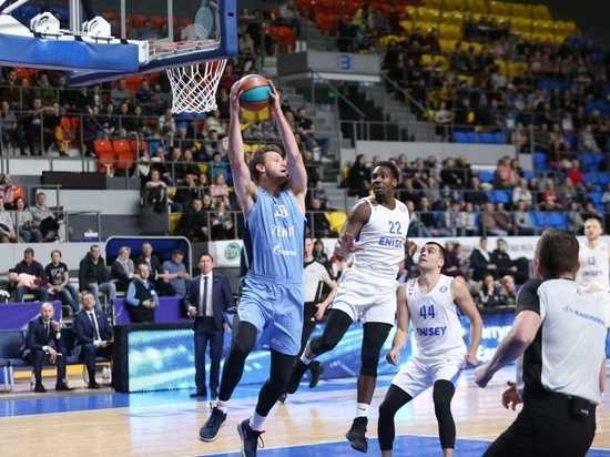 Баскетбольный «Зенит» одержал победу над красноярским «Енисеем»