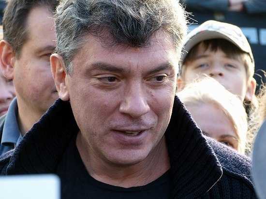 «Яблоко» предлагает назвать одну из улиц Петербурга именем Немцова