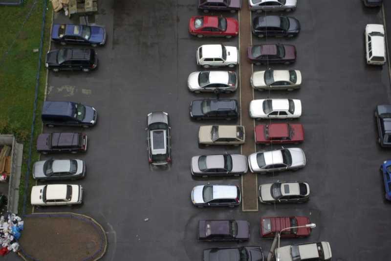 Петербуржцы, не платившие за парковку, получат порядка 1 тысячи штрафов