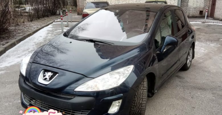Peugeot | 308 2011год Механика Пробег 145000 Круиз контроль Климат контроль Обогрев сидений Складывающие…