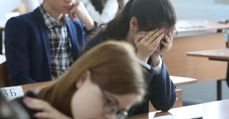 Министр просвещения России Сергей Кравцов сообщил, что занятия в школах могут продлиться до 8…