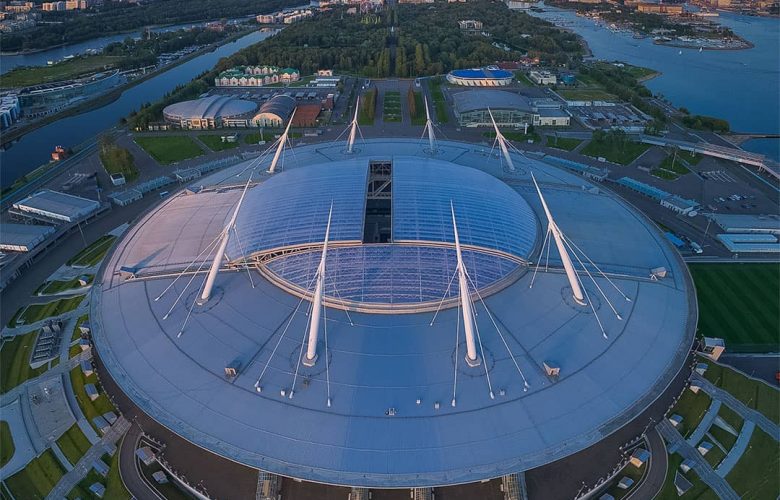 ФК «Зенит» в случае необходимости может предоставить стадион «Газпром Арен» для временного размещения госпиталя….
