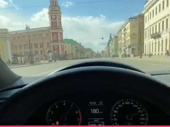 Ради лайков в соцсетях водитель разогнался до 180 км/ч на Невском