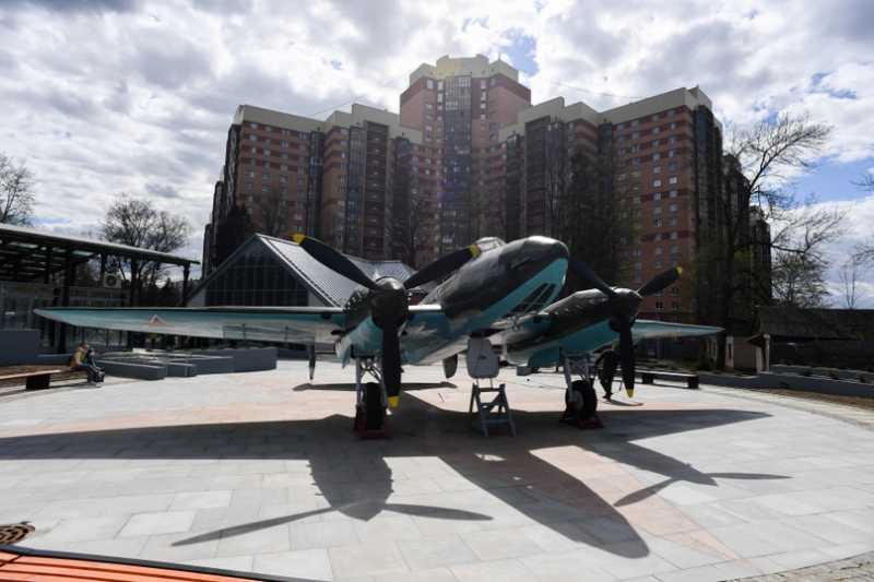 На въезде во Всеволожск появился памятник летчикам и "Дом Авиаторов"