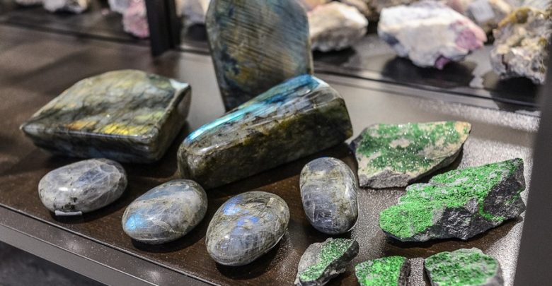 Магазин-музей камней и минералов «Минерал Маркет» В «Минерал Маркете» собраны редкие минералы со всех…