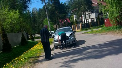 Около 12:40 в поселке Ольгино произошла авария на пересечении Рядовой и Лесной. Без пострадавших….