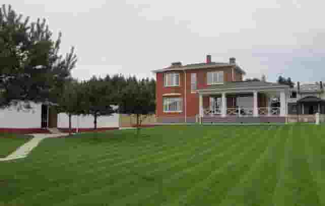 Продаётся Загородный ДОМ/КОТТЕДЖ в коттеджном посёлке “Фантазия”, прилегающий к деревне Рылово. Коттеджный посёлок “Фантазия”…