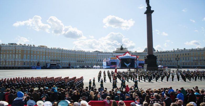 Более 4,8 тыс. военнослужащих и курсантов примут участие в параде Победы в Санкт-Петербурге 24…