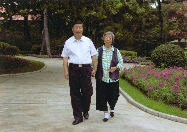 Семья и семейные традиции стали прочным фундаментом в формировании главы КНР Си Цзиньпина как государственного лидера.