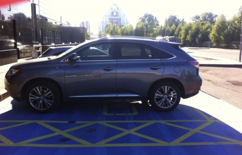 Санкт-Петербург Lexus RX350 2015 год 73 тыс.км AT, передний привод 1 700 000 руб….