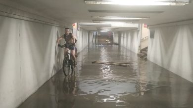 Сегодня залило переход станции Проспект славы) Кто на велосипедах, преодолевали потоп без проблем