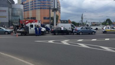 ДТП на Заневском проспекте напротив ТК ЗАНЕВСКИЙ КАСКАД Вагончик из трёх машин
