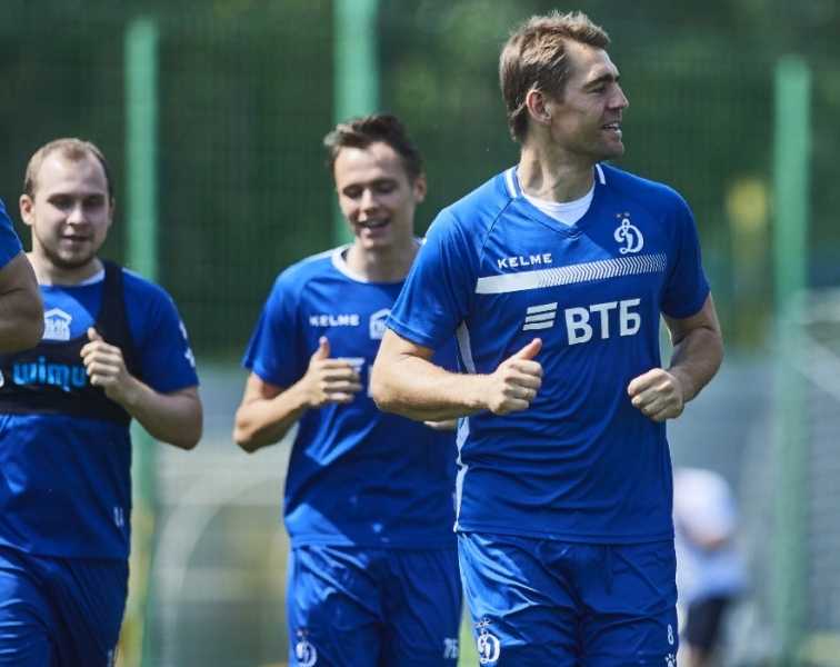 «Динамо» не вылетело на матч с «Краснодаром»  из-за коронавируса