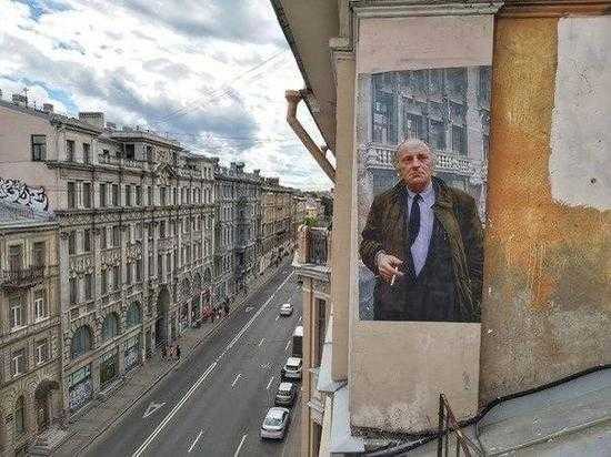 Портрет Бродского воссоздали на одной из крыш Петербурга