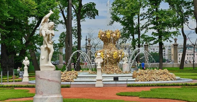 Летний сад откроется для посетителей 15 июля, а Михайловский сад — 8 июля. В…