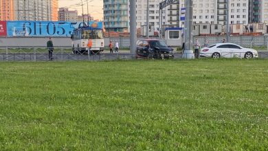 На перекрёстке Ленинского проспекта и проспекта Героев водитель каршеринга задел троллейбус и влетел в…