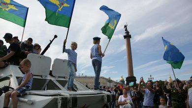 День ВДВ в Петербурге будут отмечать без фонтанов. Их отключат 2 августа с 9:00…