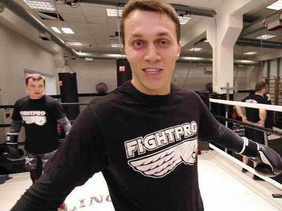 Блогера Тарасова и его брата задержали в Петербурге